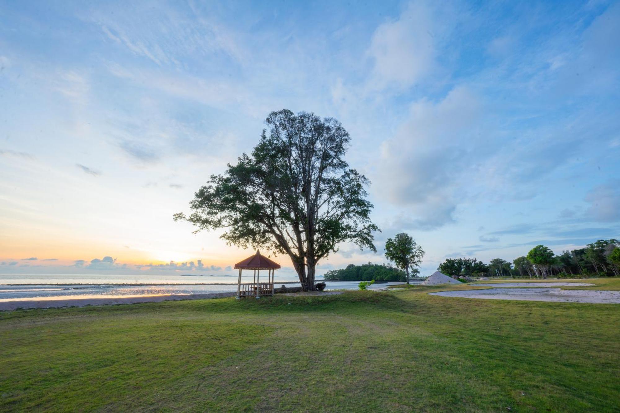 Kepri Coral Resort Galang Island Exterior foto