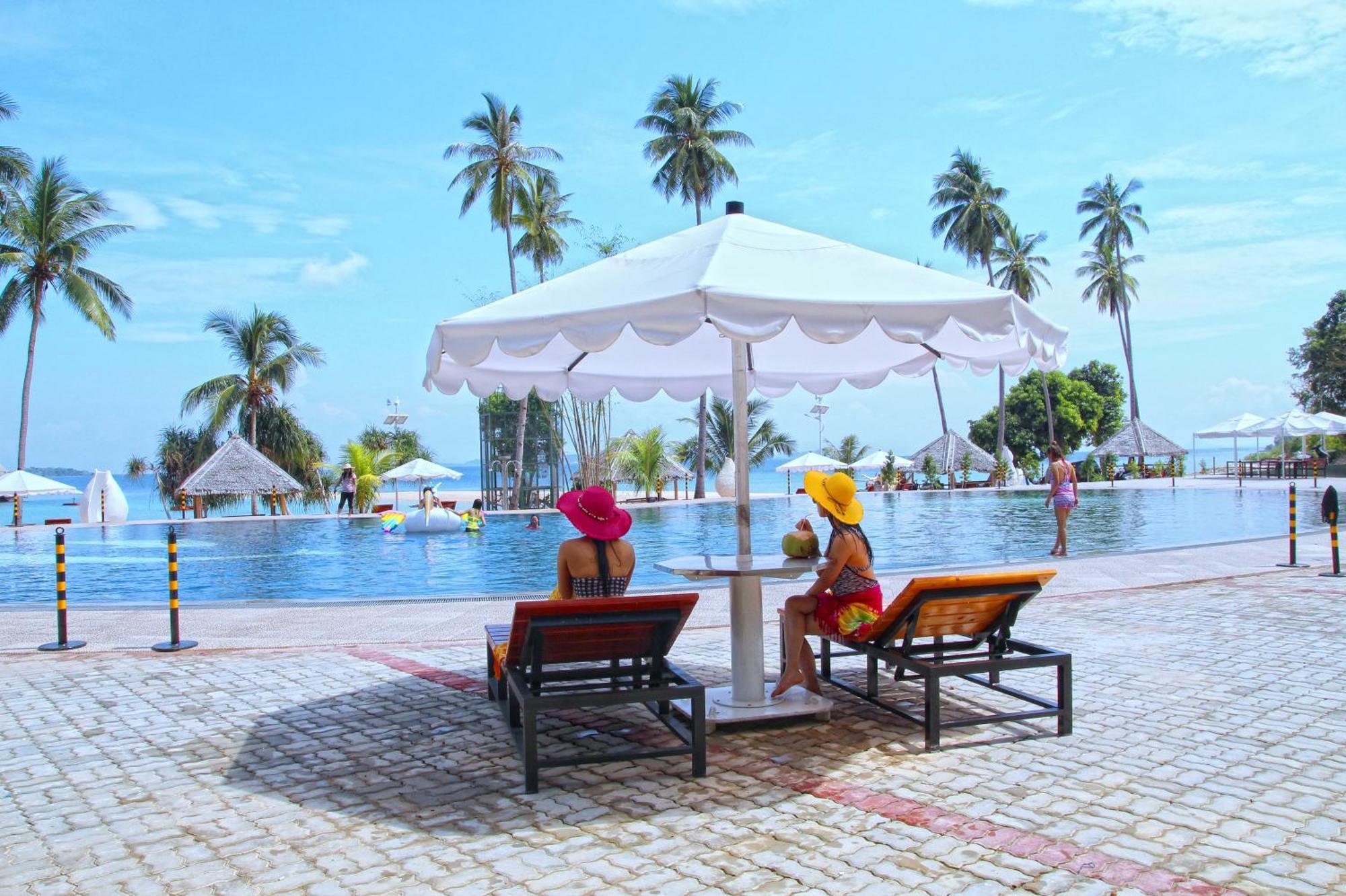 Kepri Coral Resort Galang Island Exterior foto